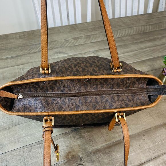 Michael Kors Preloved Jet Set Travel Large Tote Brown Size Large - Picture 7 of 11